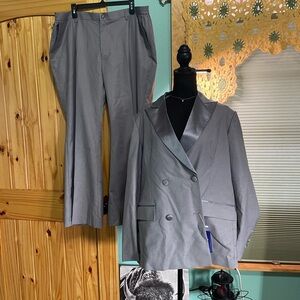 Men's Gray Suit Set